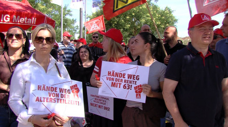 IG Metall Kundgebung vor der Stadthalle Reutlingen (Quelle: RTF.1)